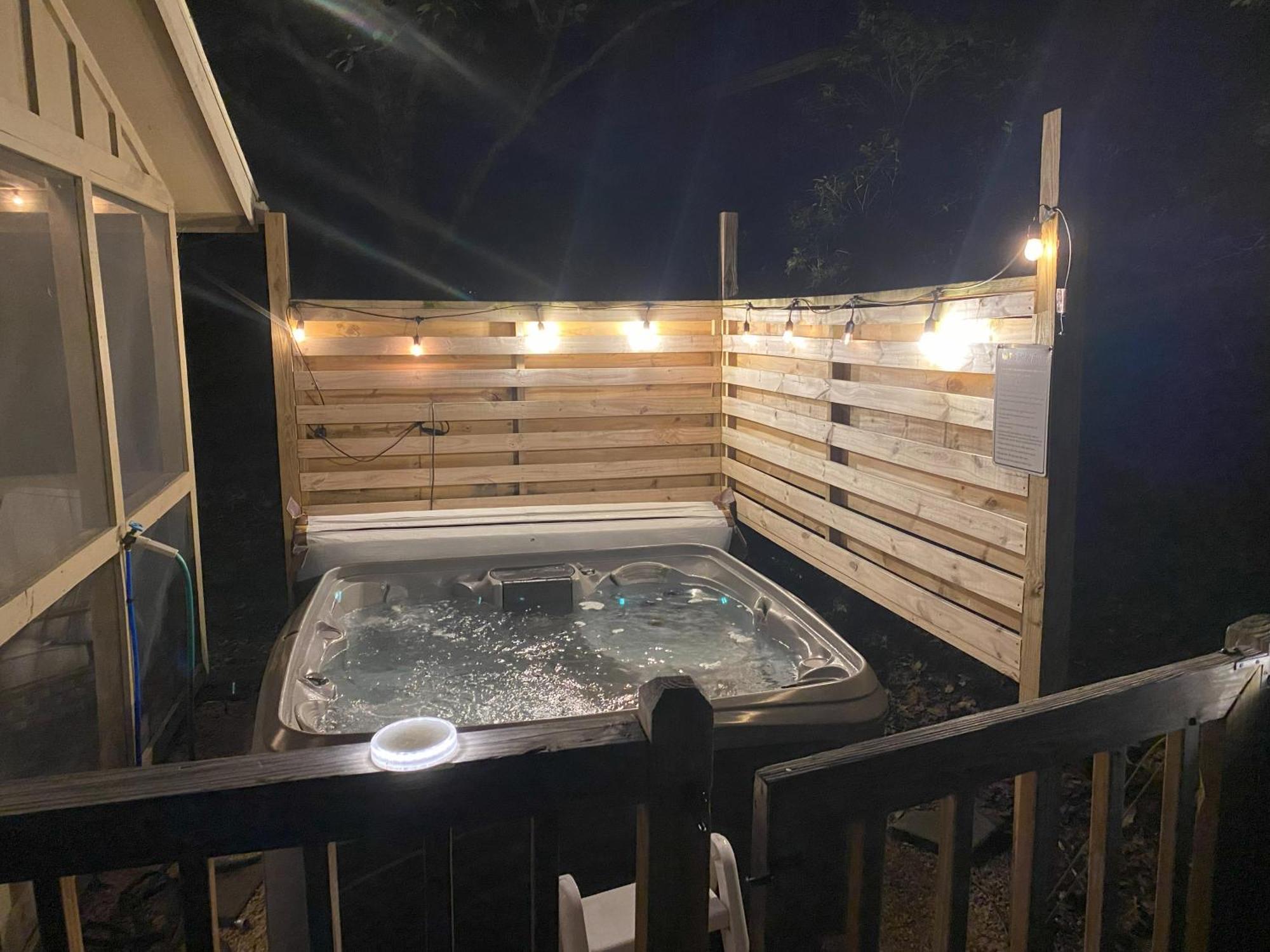 Pocono Mountain Home , Hot Tub- 1 Mile To Skiing! Таннерсвілл Екстер'єр фото