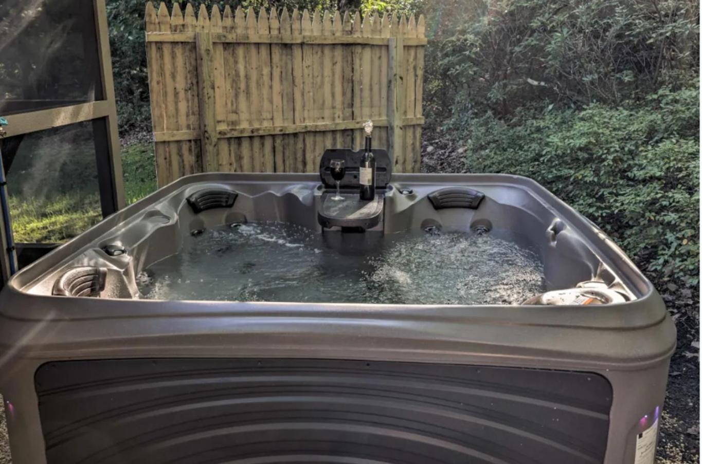 Pocono Mountain Home , Hot Tub- 1 Mile To Skiing! Таннерсвілл Екстер'єр фото